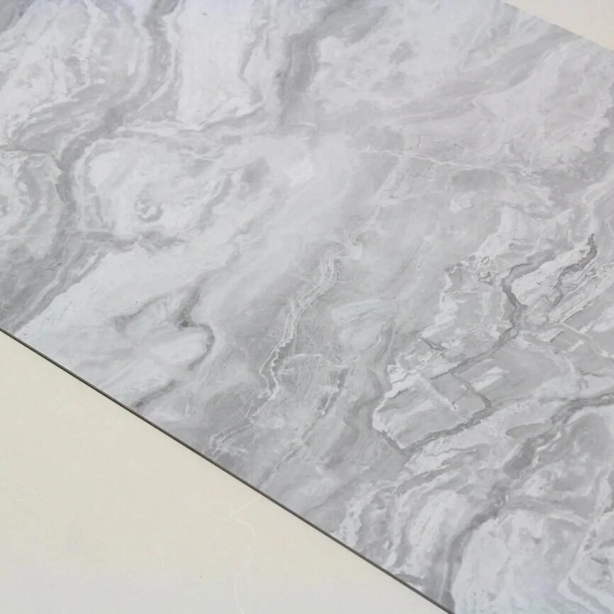 Waterbestendig Wandpaneel Marmer Gletsjergrijs 280x120cm – Hoogglans